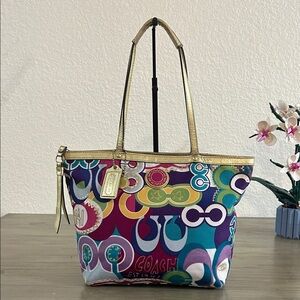 Coach F19434 Poppy Pop C Graffiti Multi Color
